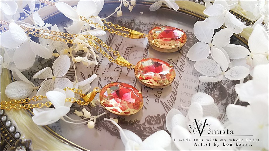 *ジョンキルxライトシャムのヴィンテージガラスネックレス*