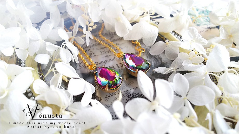 *虹色雫のネックレス-ヴィトレイルガラスストーン-*