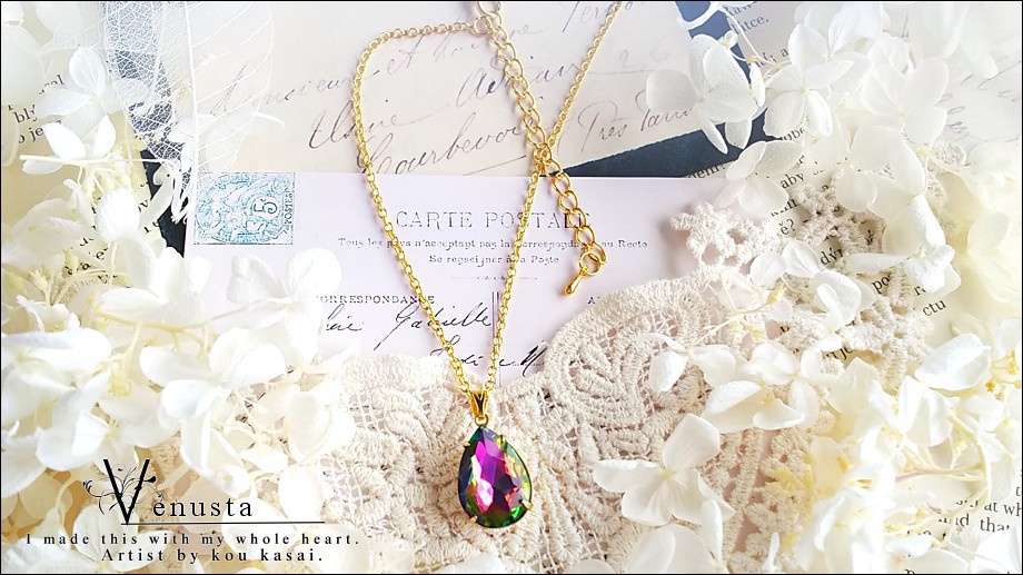 *虹色雫のネックレス-ヴィトレイルガラスストーン-*