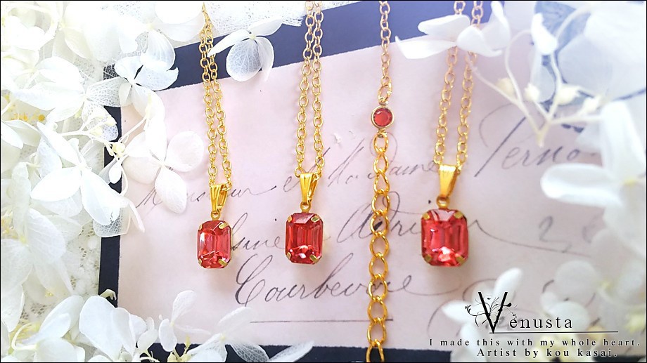 *甘く可憐なローズカラーのプチネックレス-ヴィンテージガラス-*