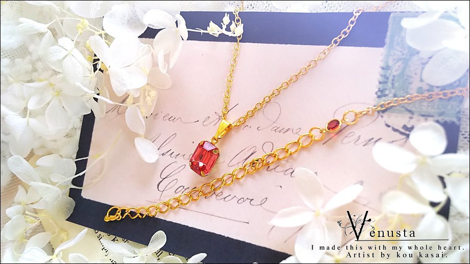 *甘く可憐なローズカラーのプチネックレス-ヴィンテージガラス-*