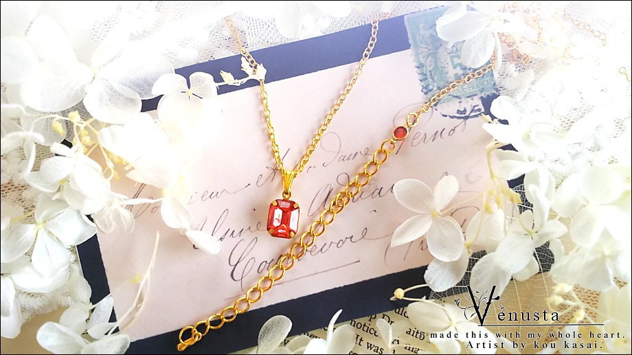 *甘く可憐なローズカラーのプチネックレス-ヴィンテージガラス-*