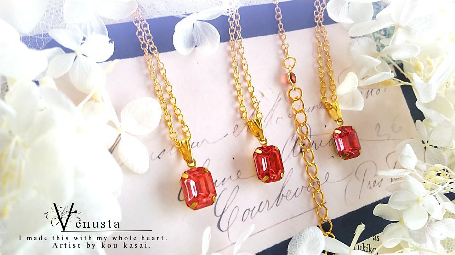 *甘く可憐なローズカラーのプチネックレス-ヴィンテージガラス-*