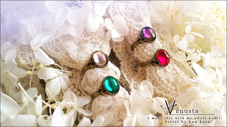 *深みあるガーネットのヴィンテージリング*