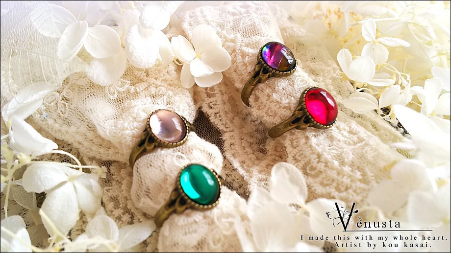 *繊細なグラデーションのヴィンテージリング*