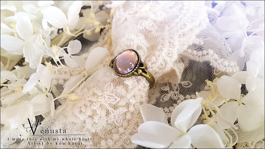 *繊細なグラデーションのヴィンテージリング*