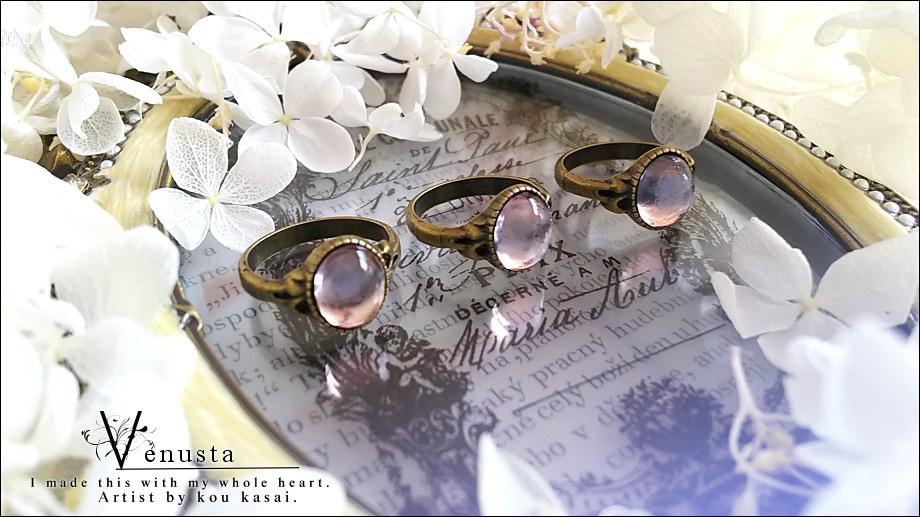 *繊細なグラデーションのヴィンテージリング*