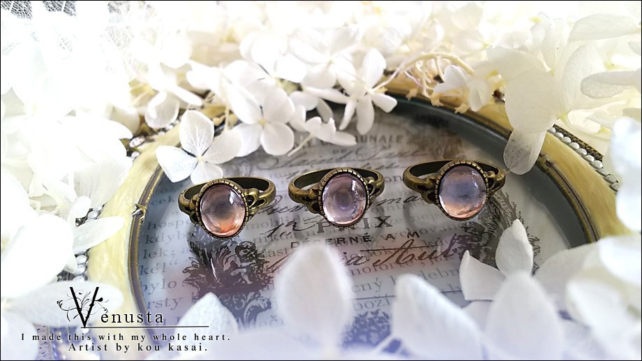 *繊細なグラデーションのヴィンテージリング*