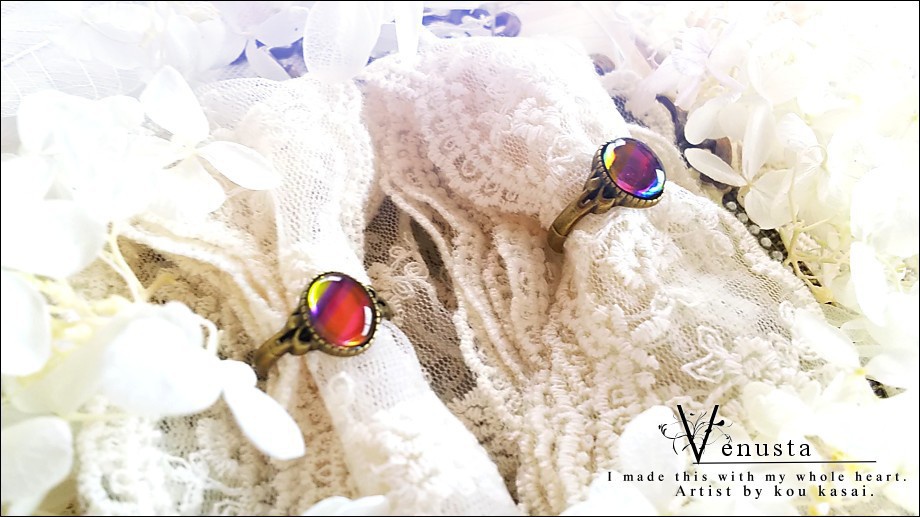 *アイリスカラーのヴィンテージリング*