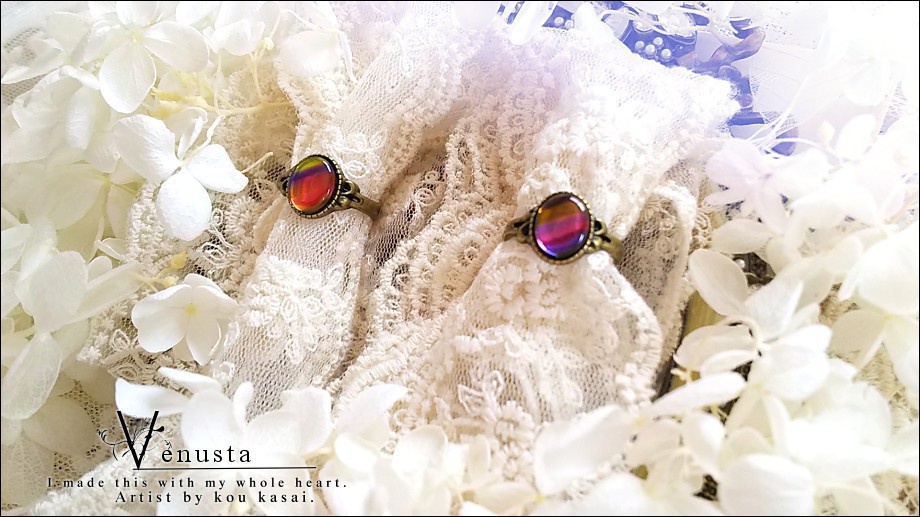 *アイリスカラーのヴィンテージリング*