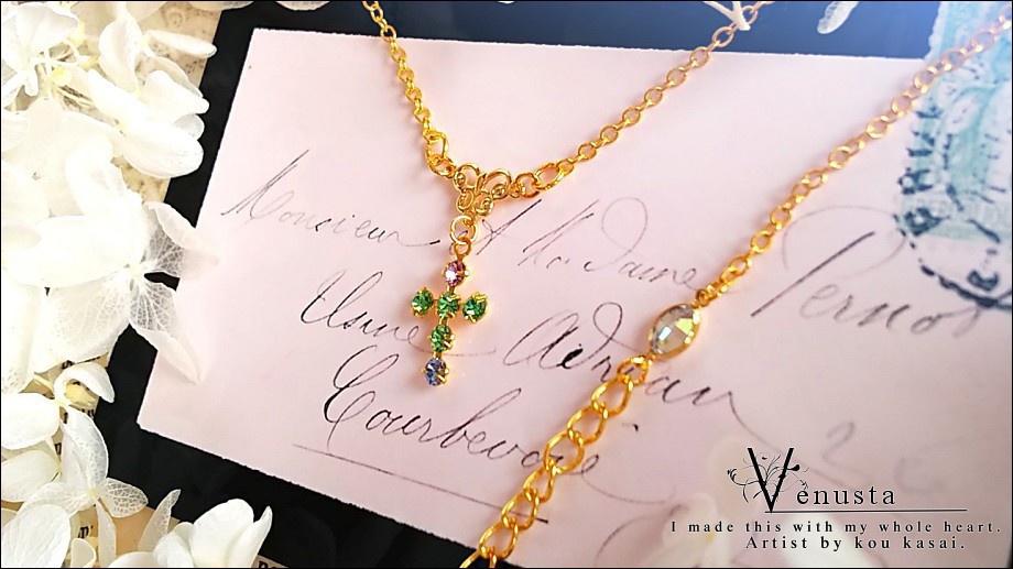 *煌びやかなクロスのネックレス-ヴィンテージスワロフスキー-*