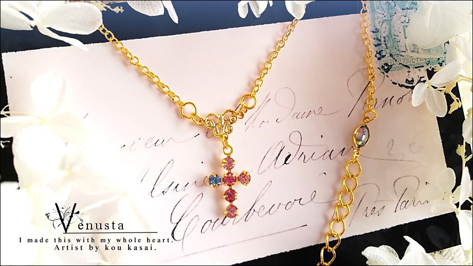 *煌びやかなクロスのネックレス-ヴィンテージスワロフスキー-*