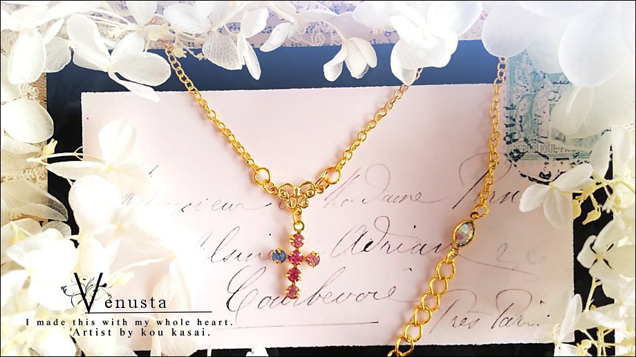 *煌びやかなクロスのネックレス-ヴィンテージスワロフスキー-*