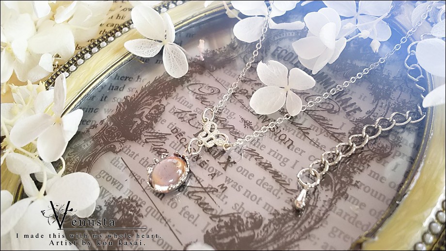 *繊細なグラデーションのプチネックレス-ヴィンテージガラス-*