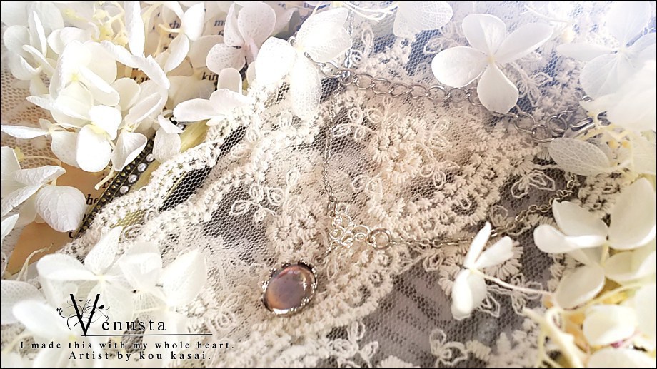 *繊細なグラデーションのプチネックレス-ヴィンテージガラス-*