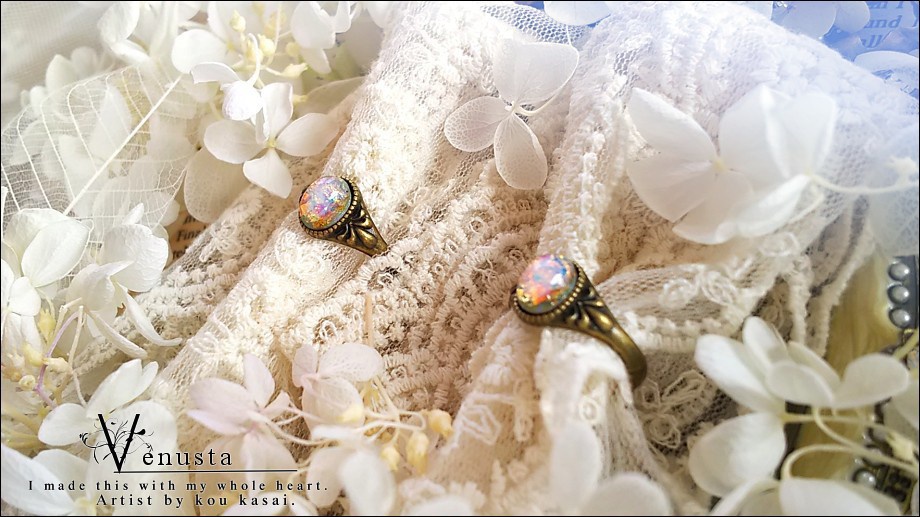 *ファイアーオパールのヴィンテージリング*