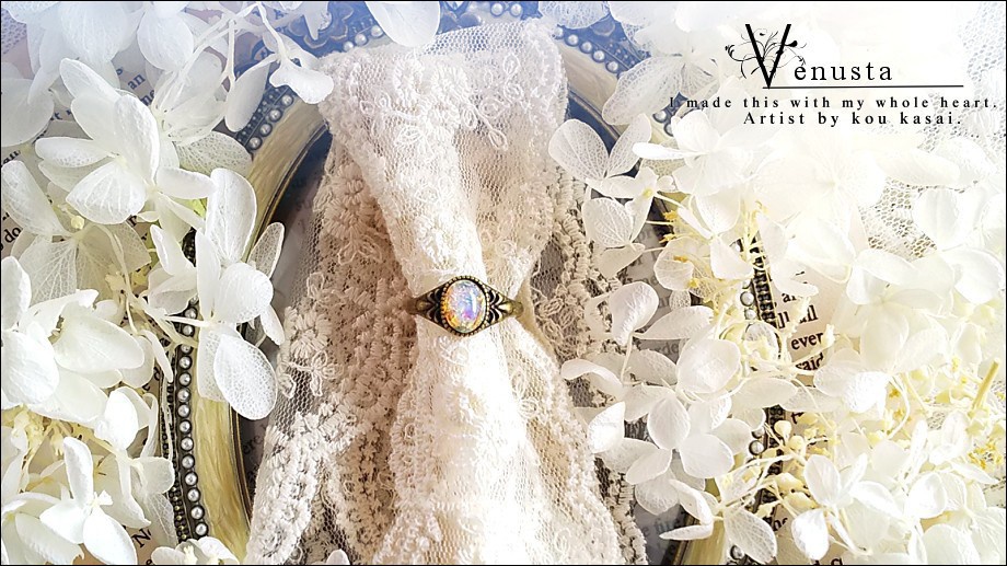 *ファイアーオパールのヴィンテージリング*