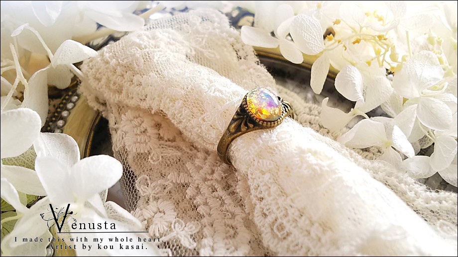 *ファイアーオパールのヴィンテージリング*