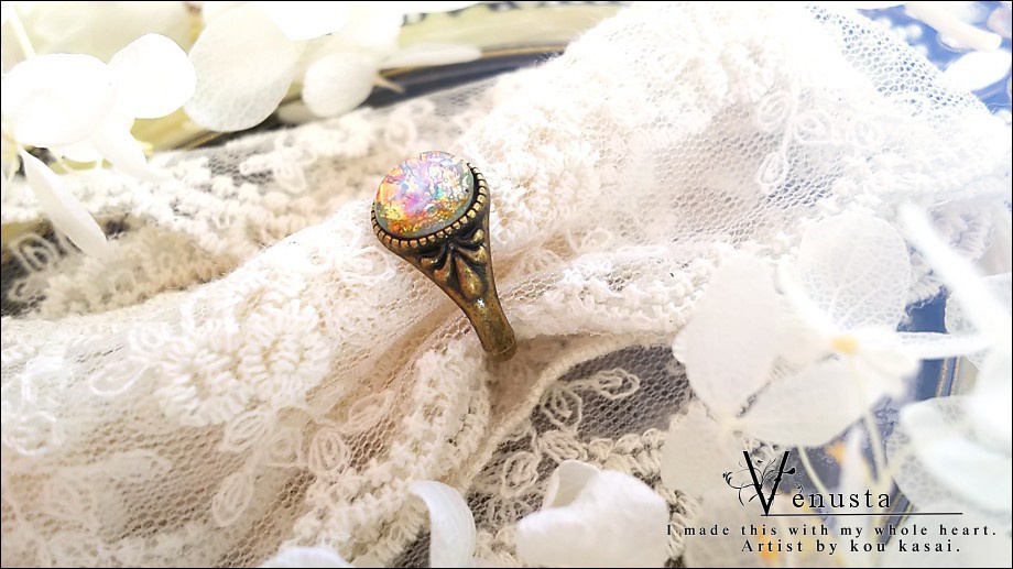 *ファイアーオパールのヴィンテージリング*