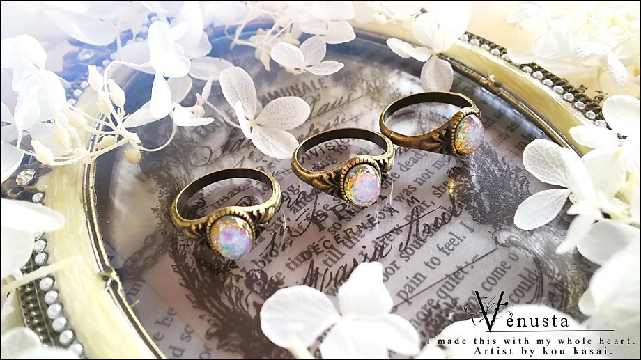 *ファイアーオパールのヴィンテージリング*