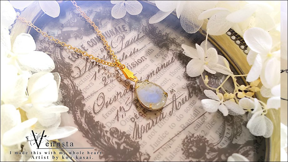 *涼やかブルーグレーギブレのネックレス-ヴィンテージガラス-*