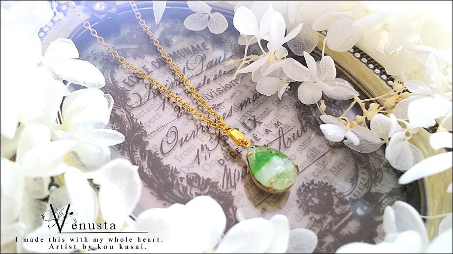 *涼やかミントカラーギブレのネックレス-ヴィンテージガラス-*