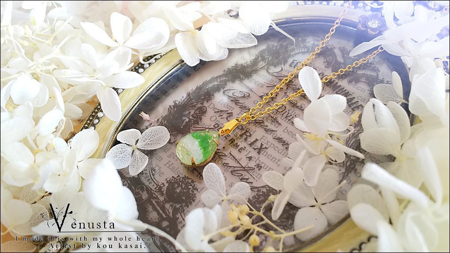 *涼やかミントカラーギブレのネックレス-ヴィンテージガラス-*