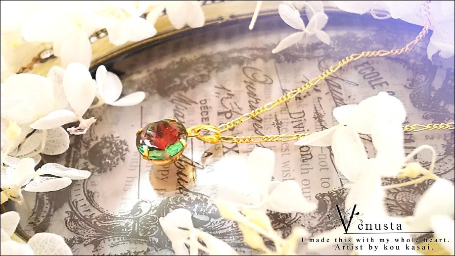 *ペリドット×シャムのヴィンテージガラスネックレス*