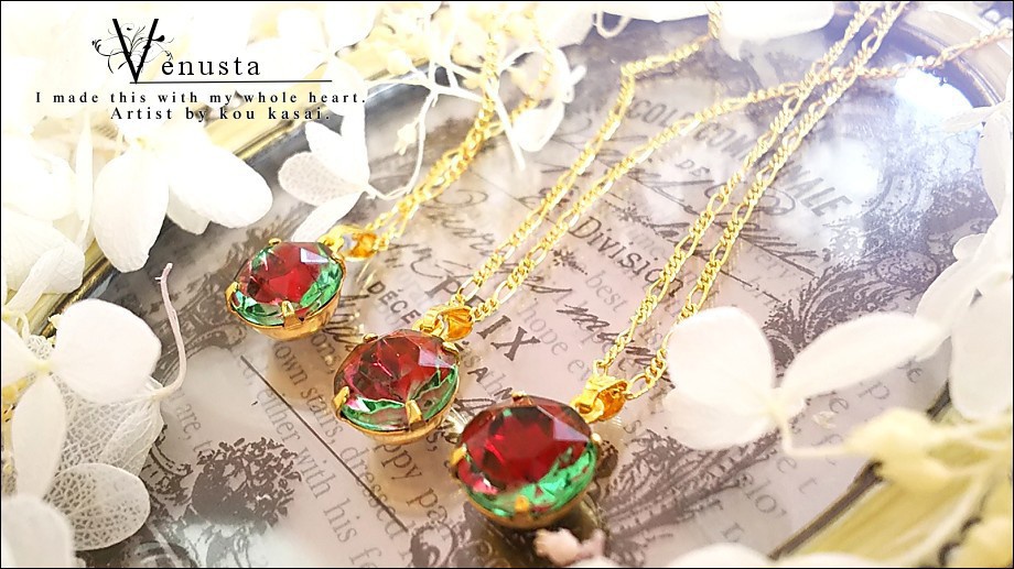 *ペリドット×シャムのヴィンテージガラスネックレス*