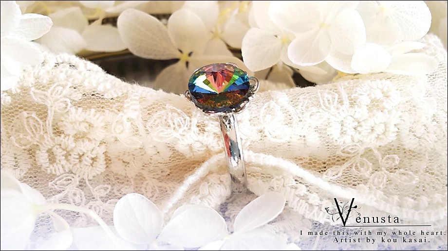 *虹色ヴィトラルの大粒リング-ヴィンテージ-*