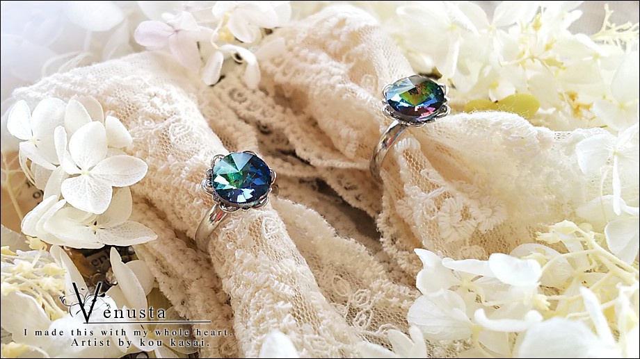 *虹色ヴィトラルの大粒リング-ヴィンテージ-*