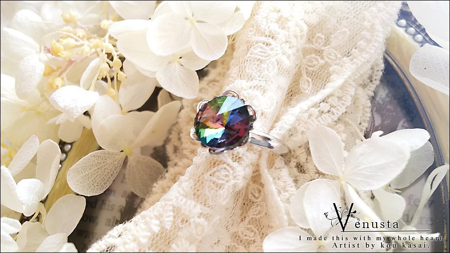 *虹色ヴィトラルの大粒リング-ヴィンテージ-*