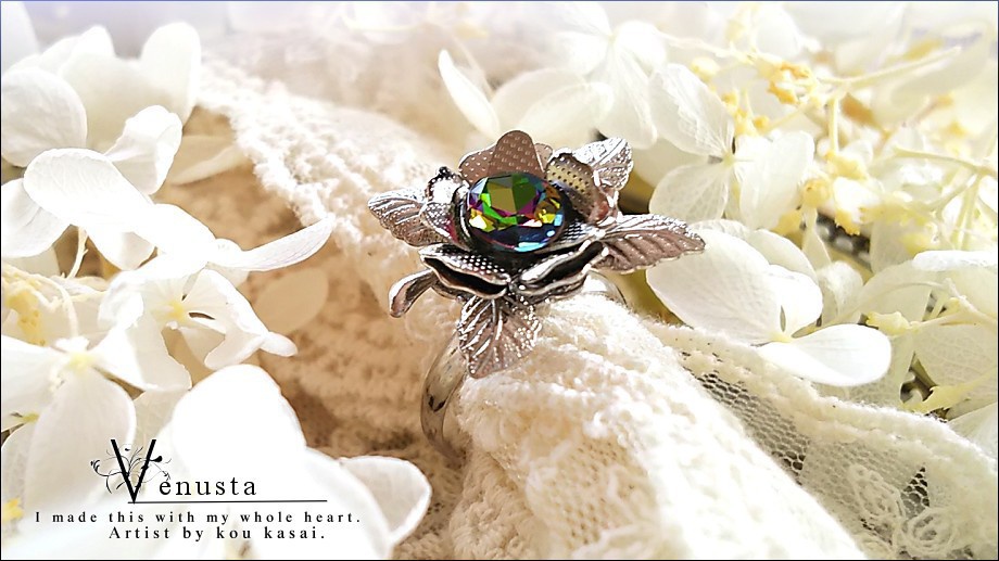 *虹色ヴィトラルのシルバーローズリング-ヴィンテージ-*