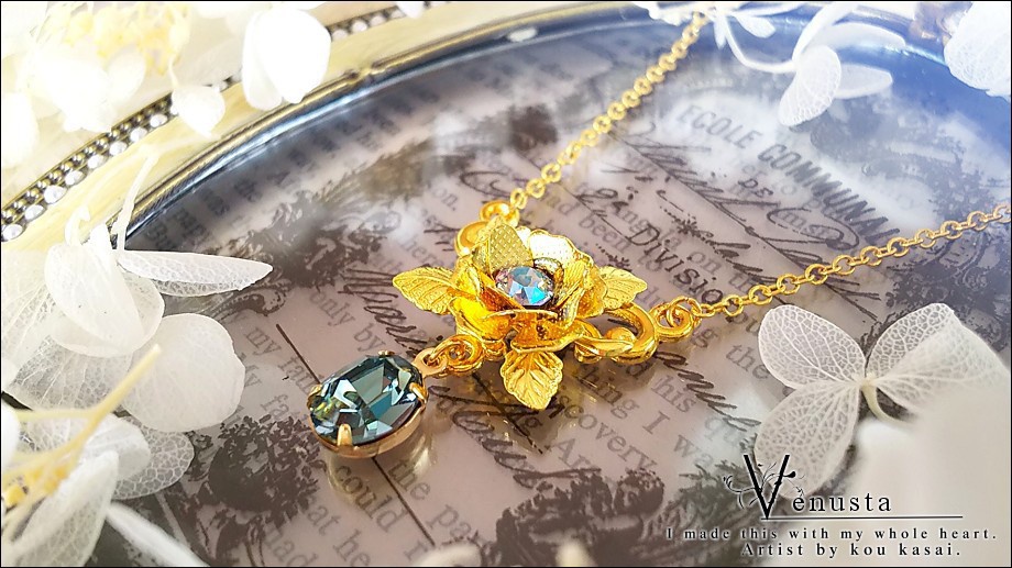 *零れた朝露の輝き-ヴィンテージスワロフスキー-*