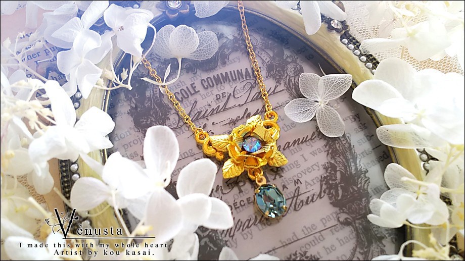 *零れた朝露の輝き-ヴィンテージスワロフスキー-*