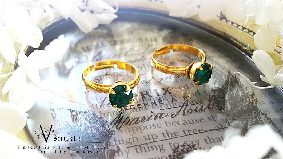 *セット/美麗な翠を秘めた花-ヴィンテージスワロフスキー-*