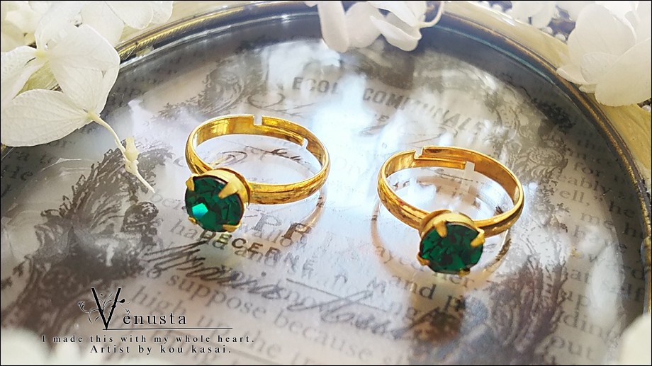 *セット/美麗な翠を秘めた花-ヴィンテージスワロフスキー-*