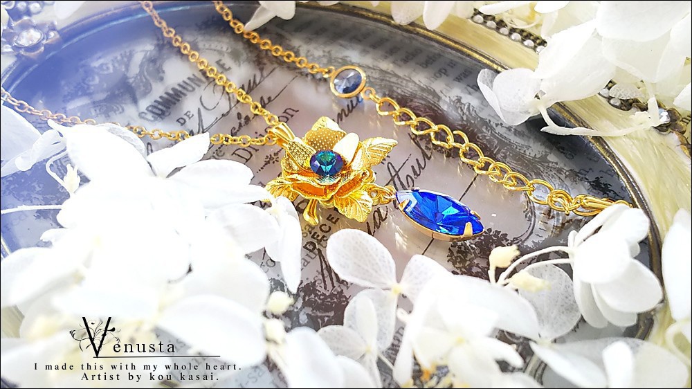 *深く端麗な青のサファイア-ヴィンテージスワロフスキー-*