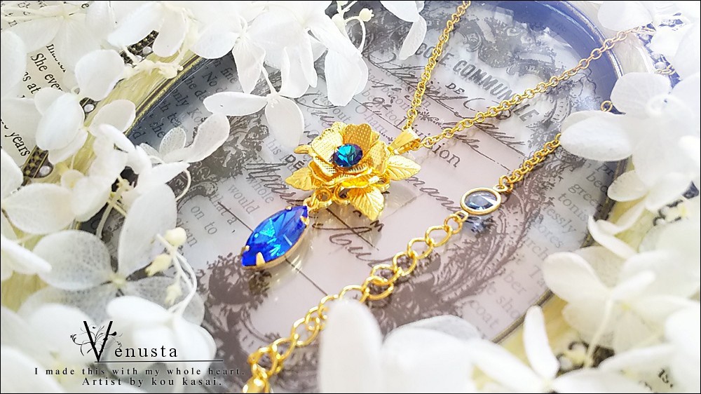 *深く端麗な青のサファイア-ヴィンテージスワロフスキー-*