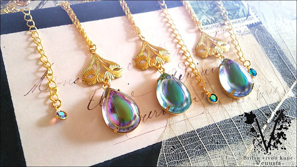 *Vintage AuroraGlass cabochonネックレス-Sapphire-*