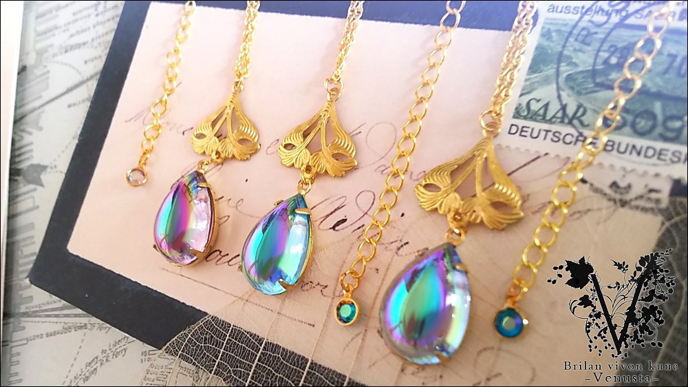 *Vintage AuroraGlass cabochonネックレス-Aqua-*