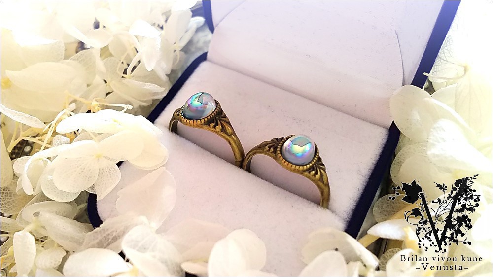 *ライトサファイアオーロラのヴィンテージリング*