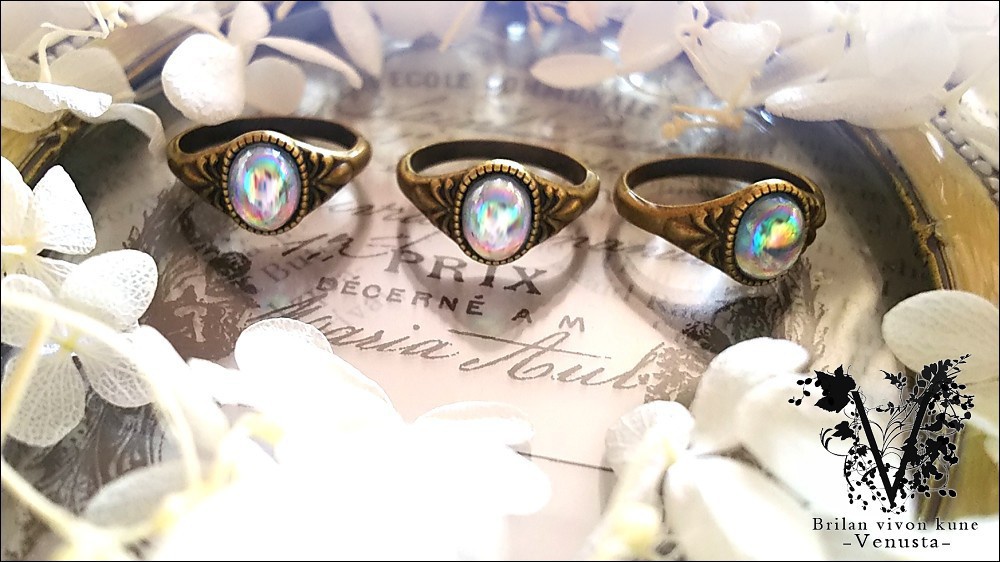 *ライトサファイアオーロラのヴィンテージリング*