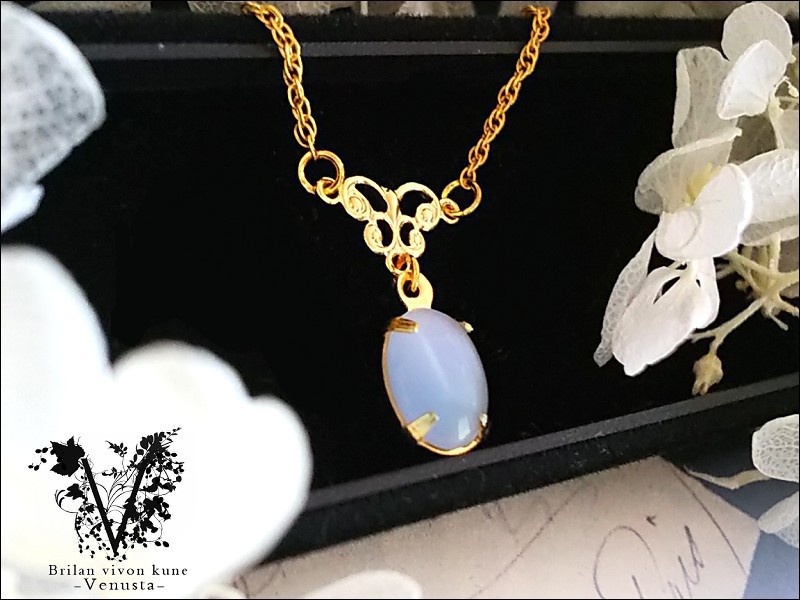 *上品なMoonStoneNecklace-Vintage-*