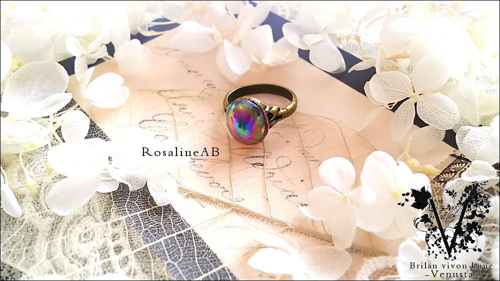 *魅惑の艶やかガラスリング-ヴィンテージ-*