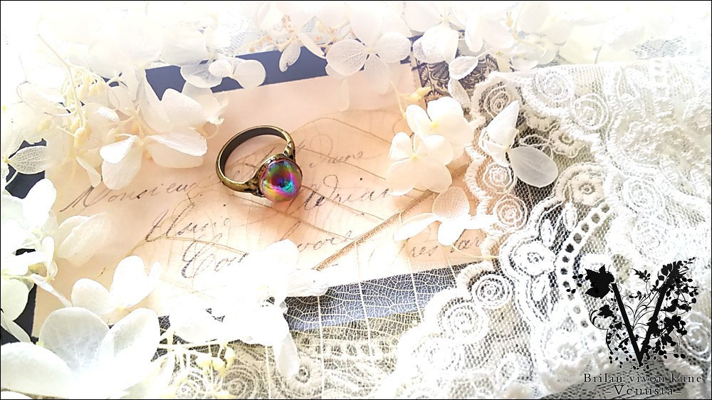 *魅惑の艶やかガラスリング-ヴィンテージ-*