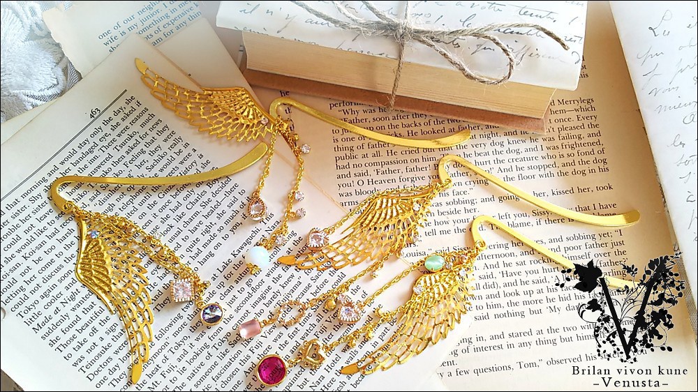 *片翼の華やかブックマーカー*