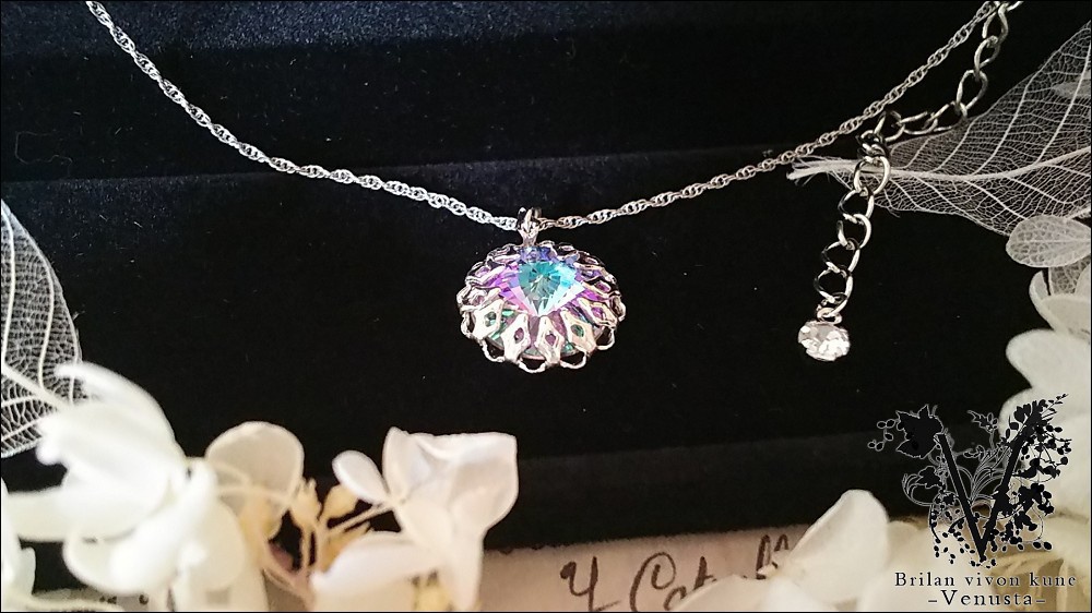 *秘石の装飾品-ヴィトレイルライト/リヴォリ-*