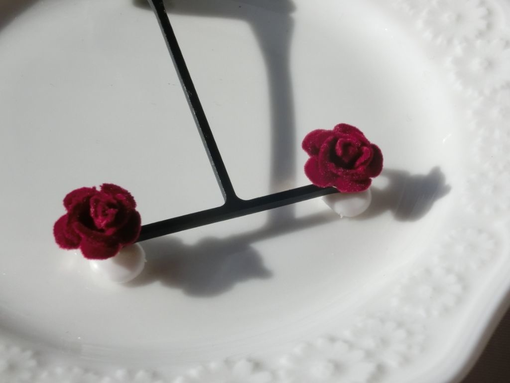 Quin アリス 赤薔薇の耳飾り つきのてしごと Booth