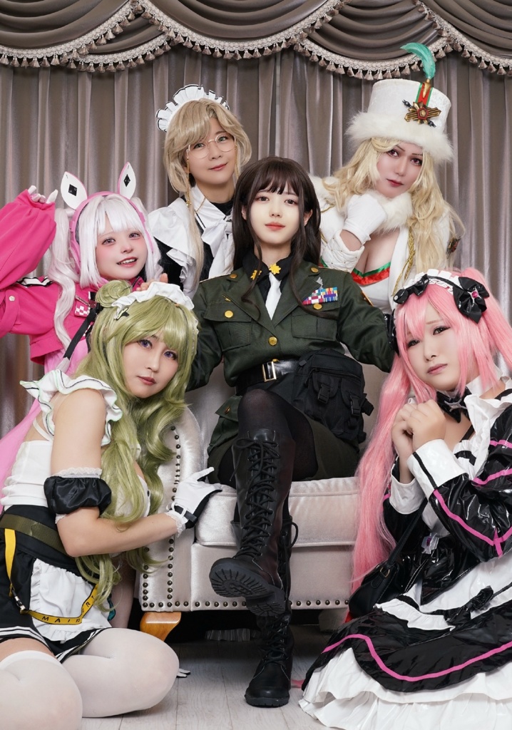 【オススメ❣️】新刊 × 人気コスプレイヤーさんとのブロマイドセット